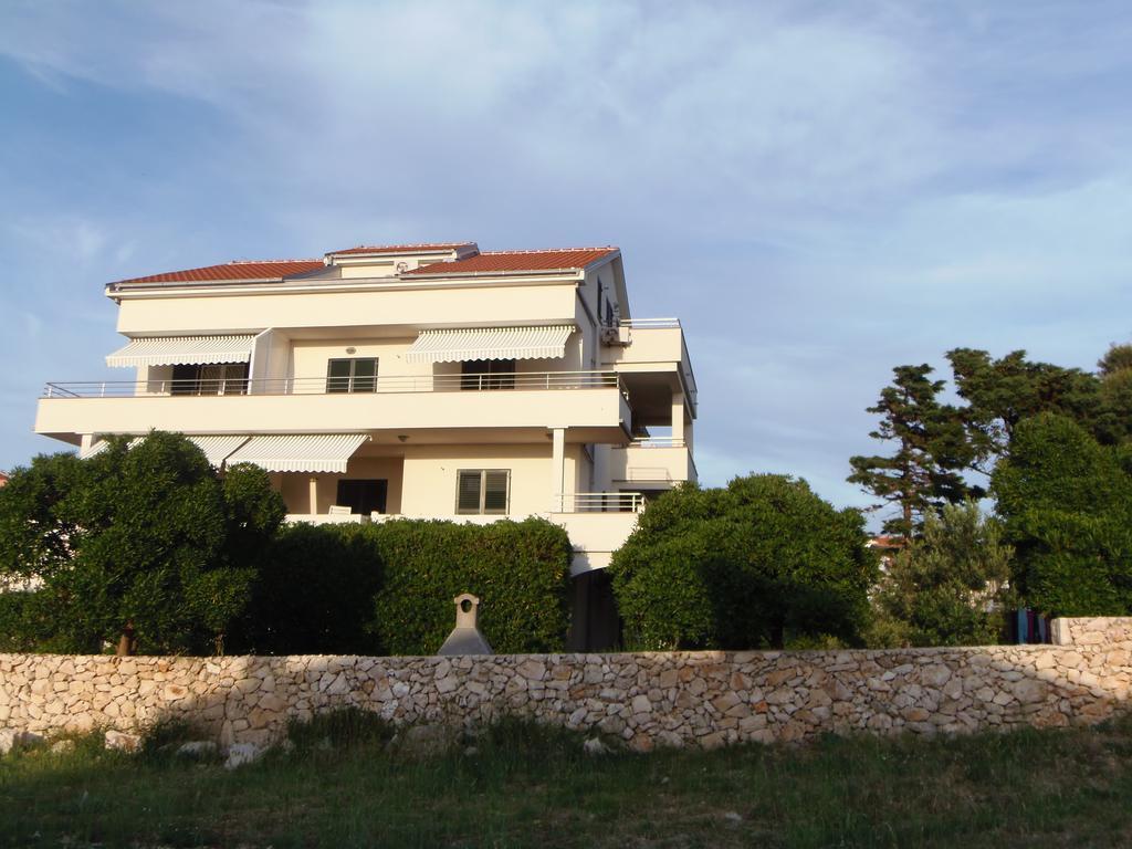Apartment House Nono Povljana Zewnętrze zdjęcie