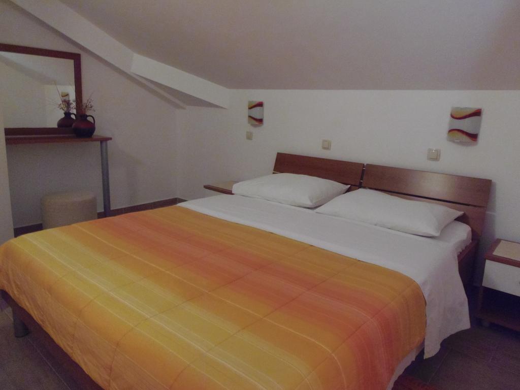 Apartment House Nono Povljana Pokój zdjęcie